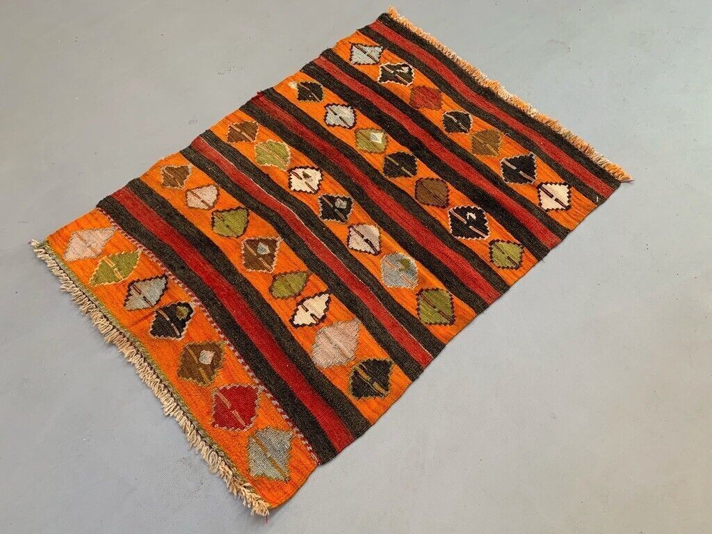 Small Vintage Turkish Kilim Rug 113x84 Cm Wool Kelim photo for sale