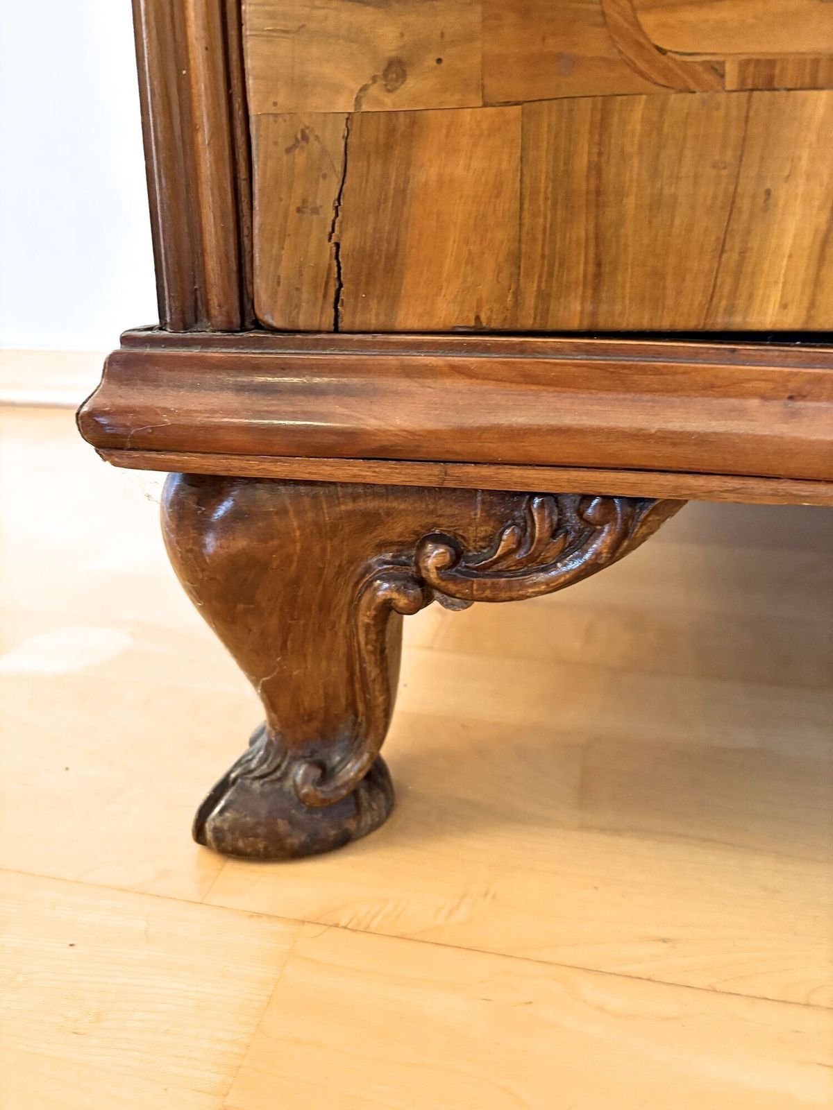15900.0 18th Century Austrian Baroque Secretaire/ Bureau Cabinet, Nutwood, At Ca. 1770 photo