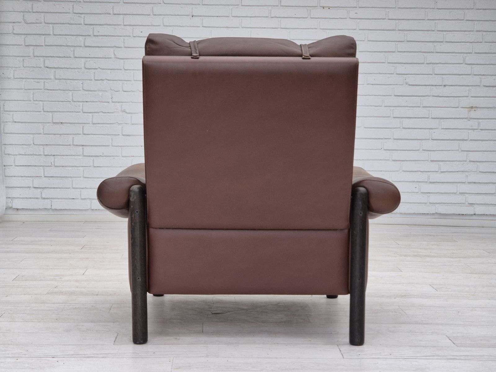 1970s, Danish Armchair, Original Condition, Furniture Leather, Dark Oak Wood. photo vintage