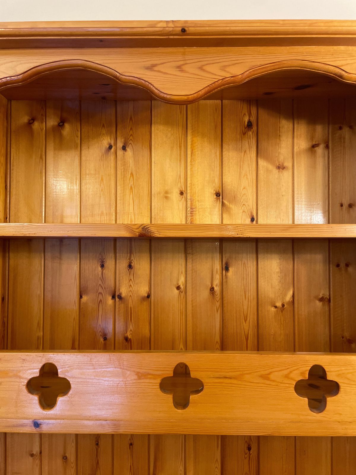 Custom Large Pine Welsh Dresser Wooden Sideboard photo 250.0