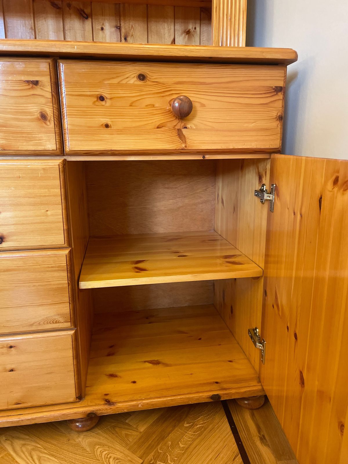 photo furniture Custom Large Pine Welsh Dresser Wooden Sideboard