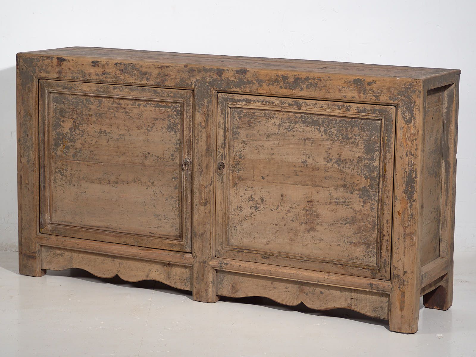 photo vintage Antique Living Room Sideboard With Gray Patina (C.1900)
