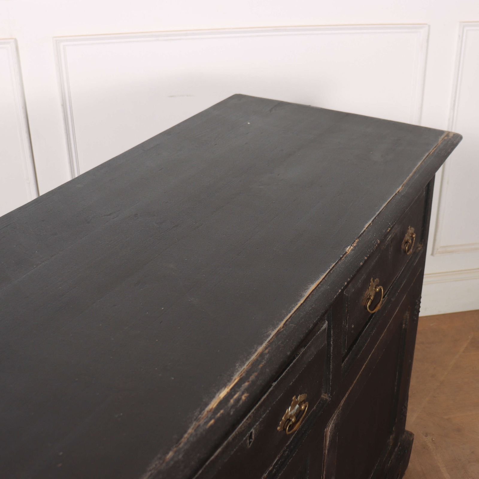Furniture 18th Century English Country Dresser Base photo