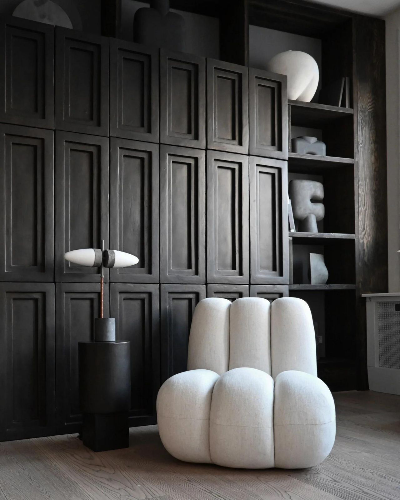 Colonne, Column Table In Fibre And Concrete, Contemporary Work. photo 793.0