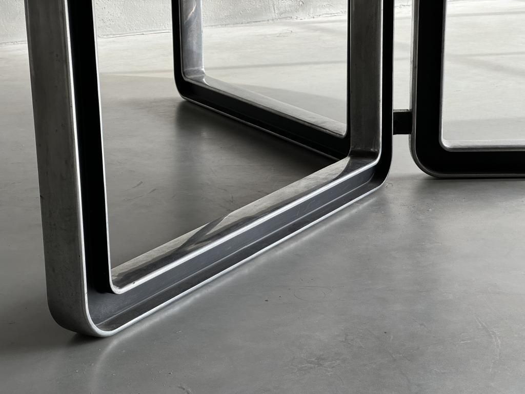 A Huge Osvaldo Borsani Dining Table photo Furniture