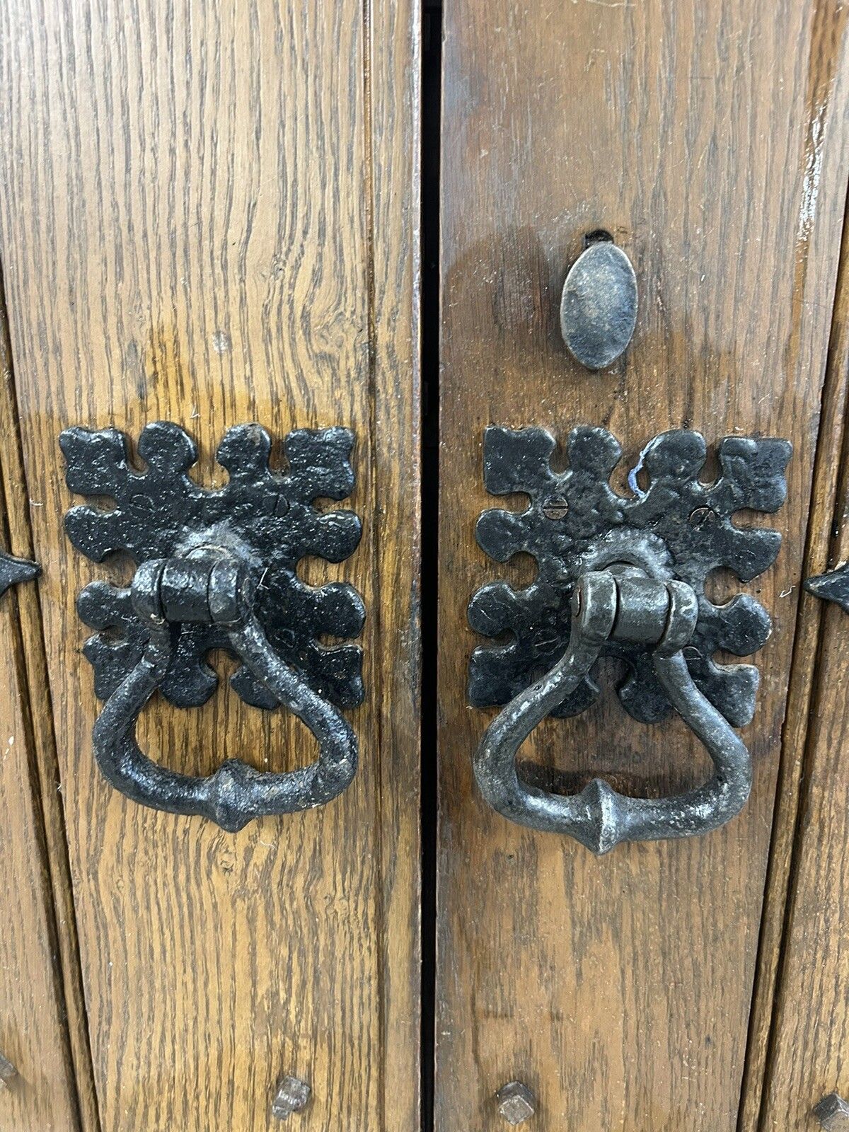 Solid Oak Doors Double Antique Period Reclaimed Old Iron Handles Wood Planks photo vinterior