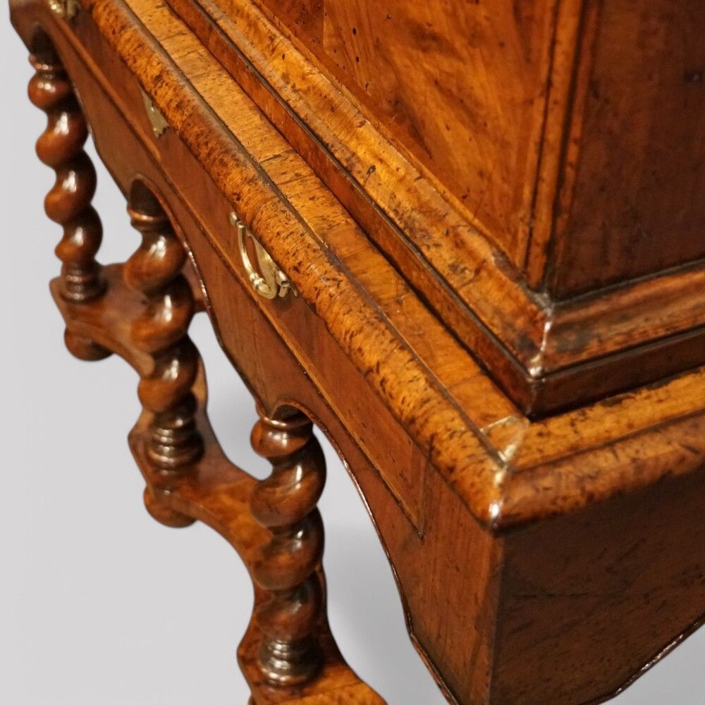 photo furniture William And Mary Walnut Chest On Stand