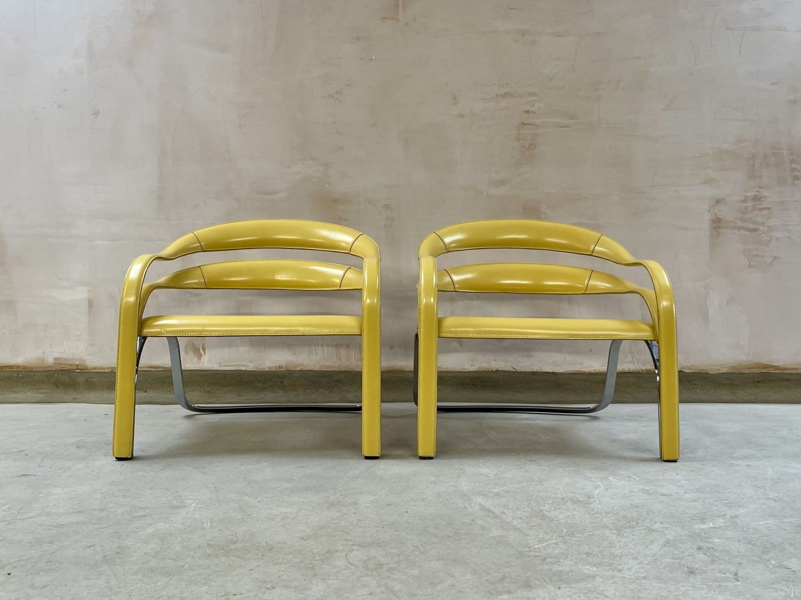 Fetteccini W Chair Pair Vladimir Kagan Armchair Cocktail Accent Statement Chair Yellow photo Furniture