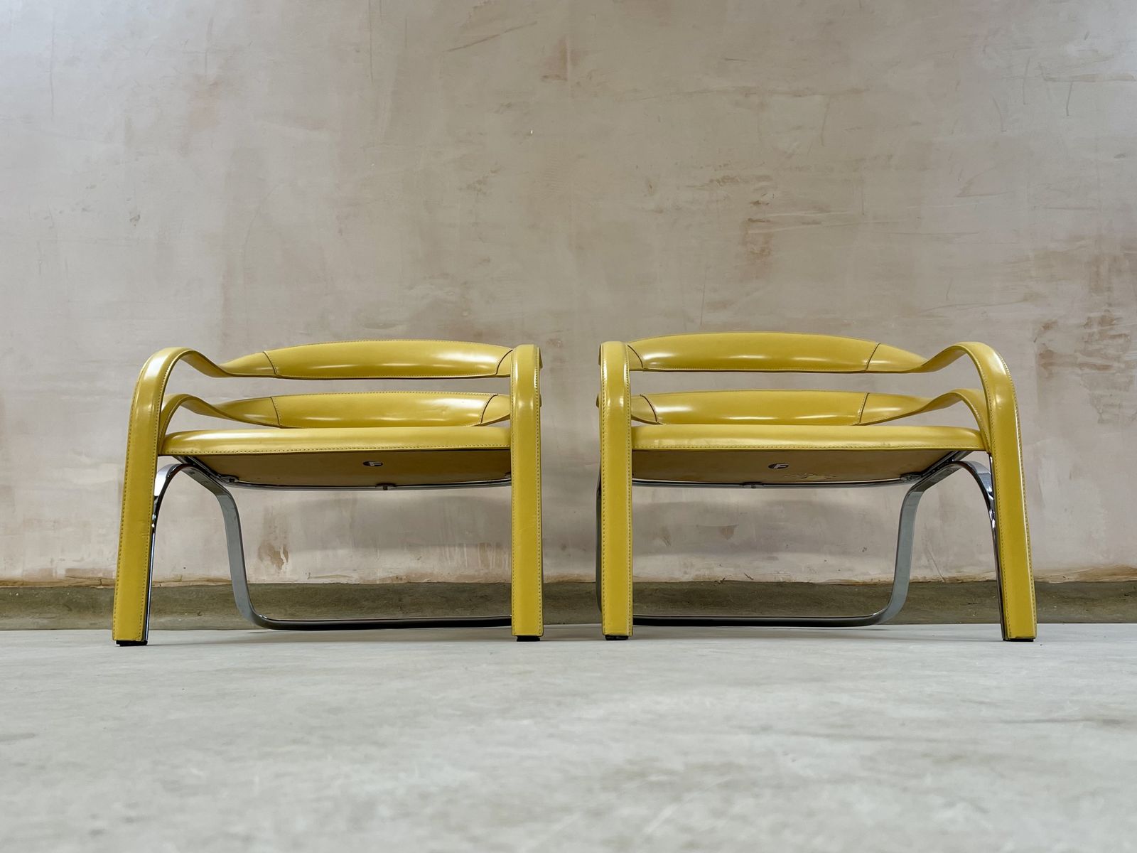 Fetteccini W Chair Pair Vladimir Kagan Armchair Cocktail Accent Statement Chair Yellow photo vinterior