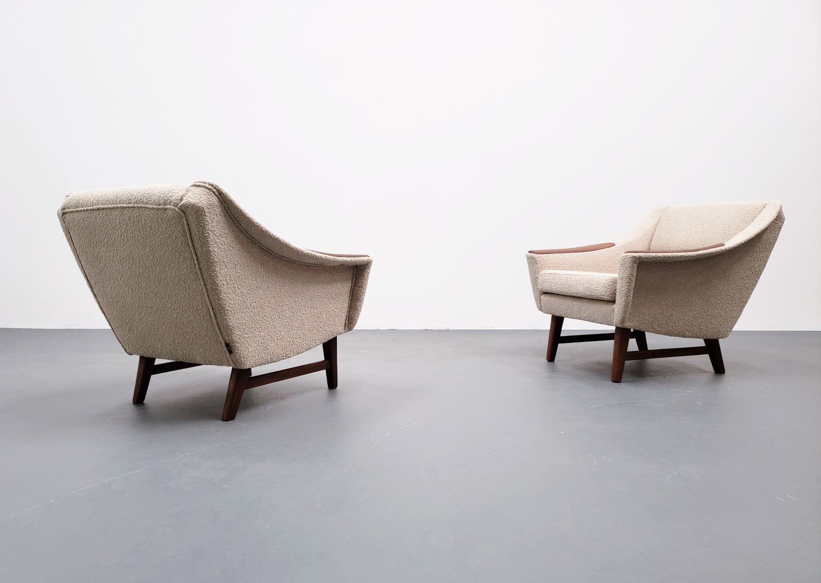 1960 Mid Century Danish Teak Lounger In Beige Boucle photo furniture