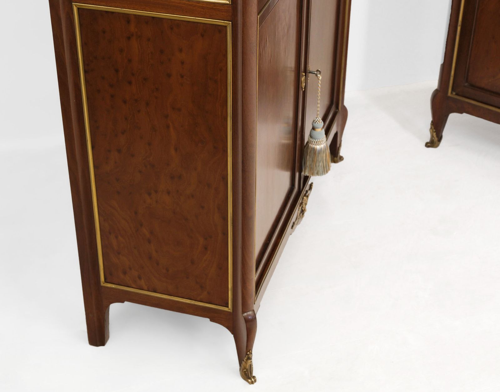 Pair Of L'escalier De Cristal Paris Plum Pudding & Gilt Bronze Bookcases Louis XVI Style C1890 photo vinterior