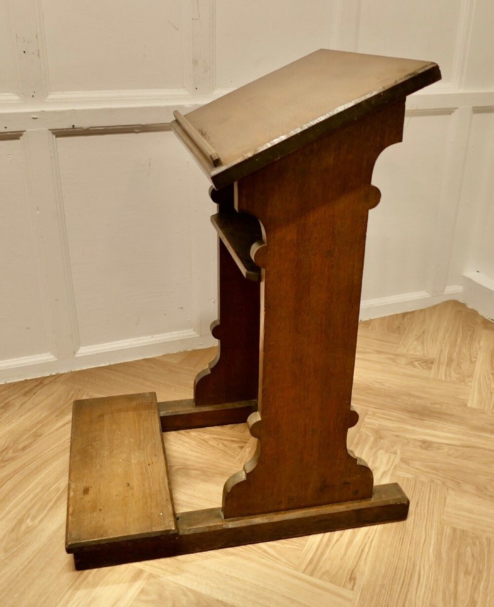 Oak Arts And Crafts Reception Desk Greeting Station photo vinterior