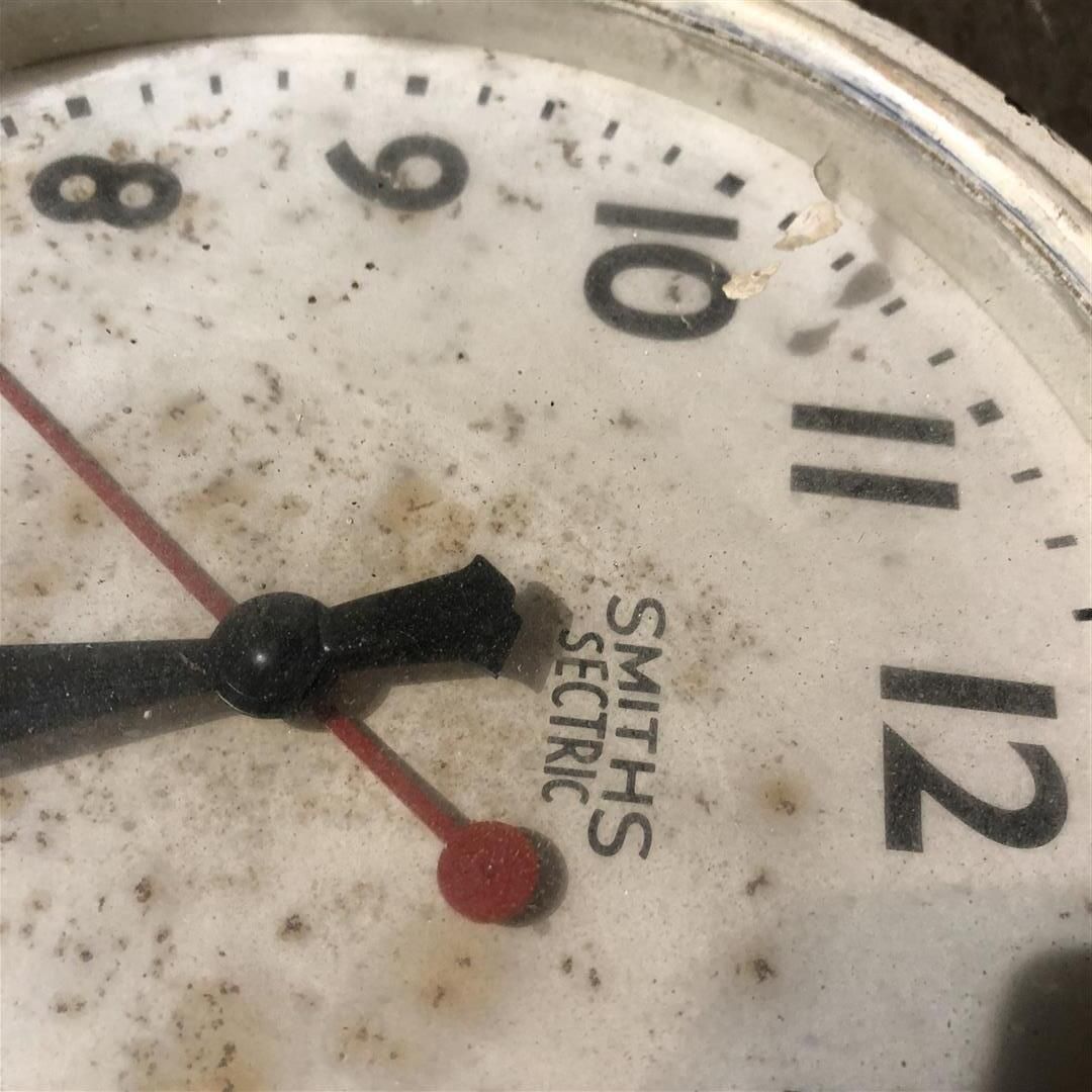 Vintage 1950s Electric Wall Clock With Bakelite Case photo furniture