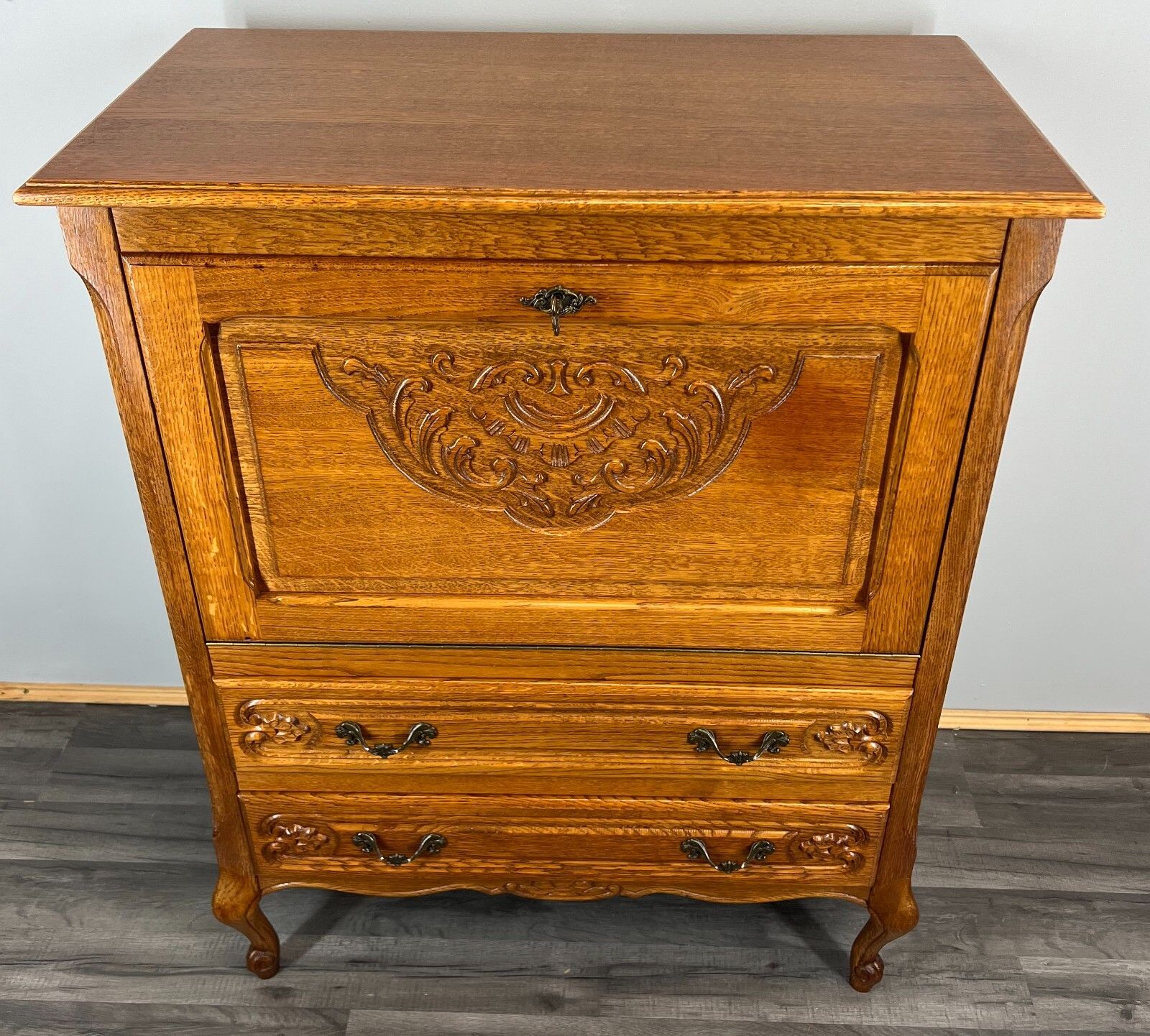 Amazing  Sideboard / Cabinet / Cupboard  Vintage French Louis XIV (Lot 3526) photo furniture