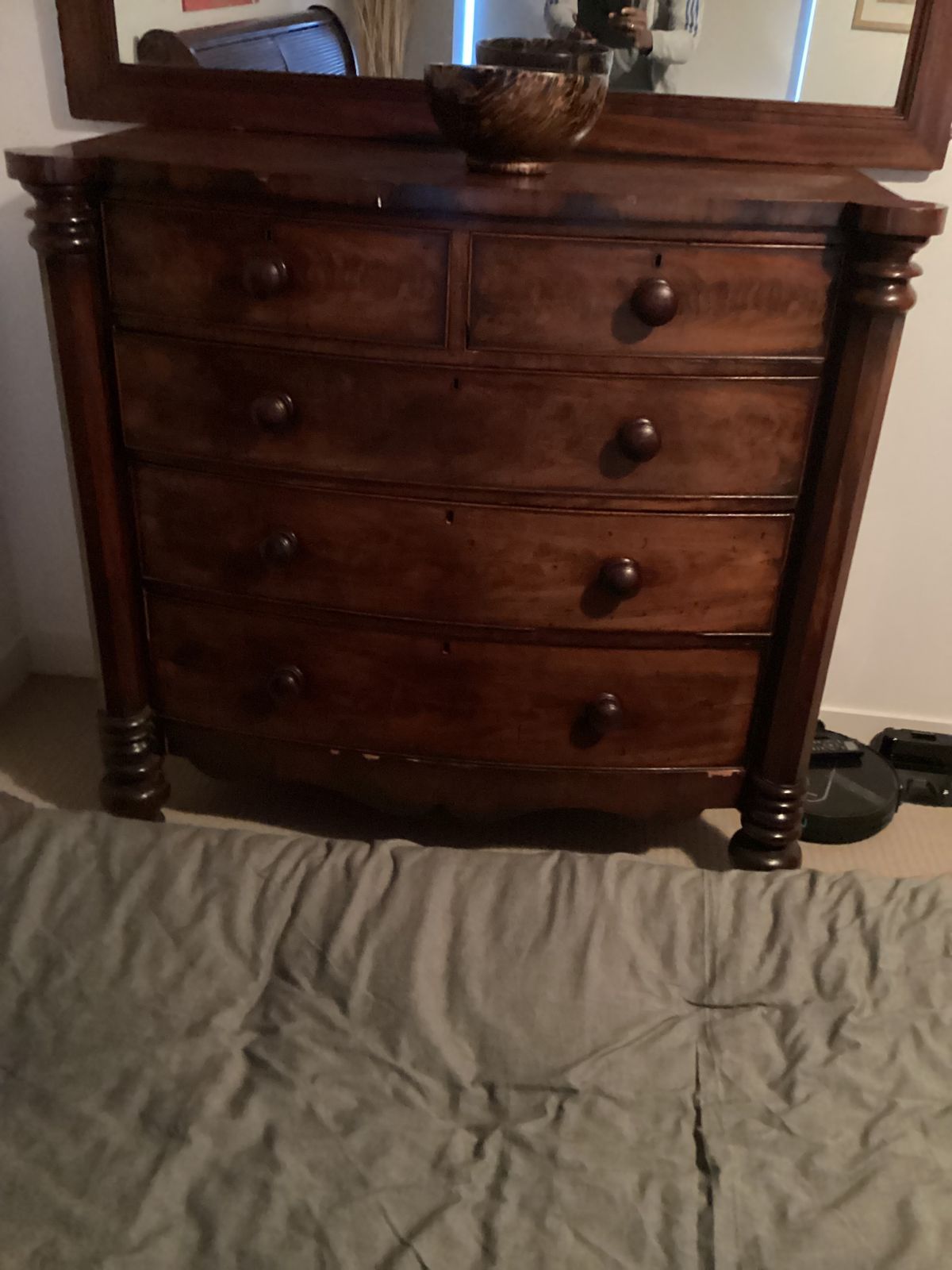 Early Victorian Bow Fronted Chest Of Drawers