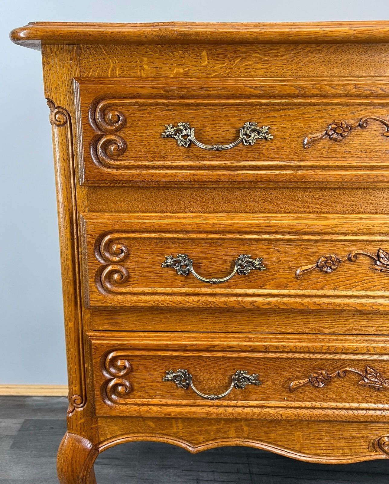 Vintage French Louis XIV Chest Of Drawers / Sideboard / Cabinet( Lot 3530) photo for sale