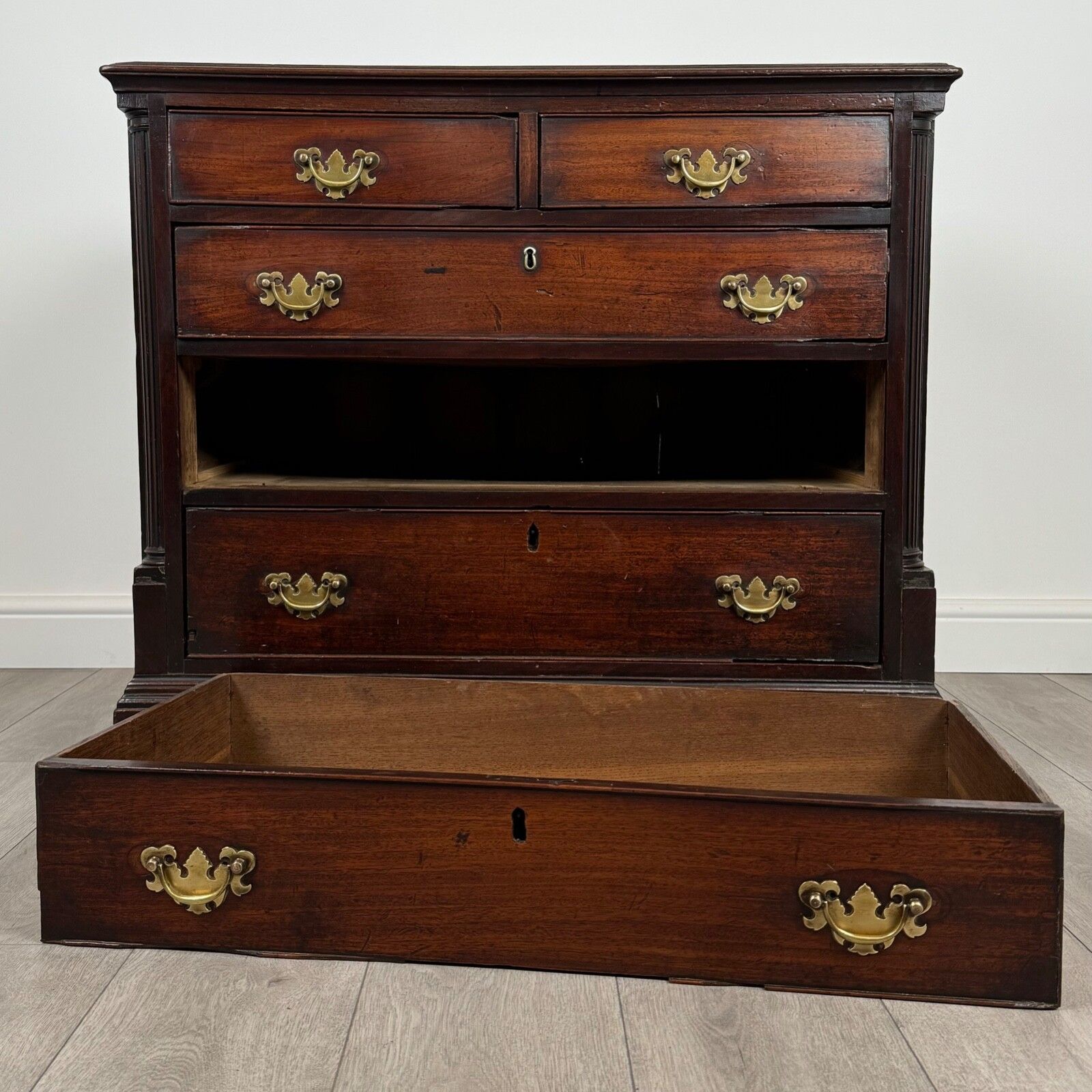 photo for sale Antique 18th Century Small Chest Of Drawers In Mahogany