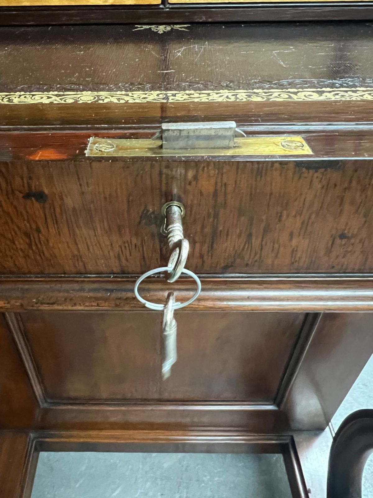 1485.0 Victorian Rosewood Pop Up Davenport Writing Desk photo