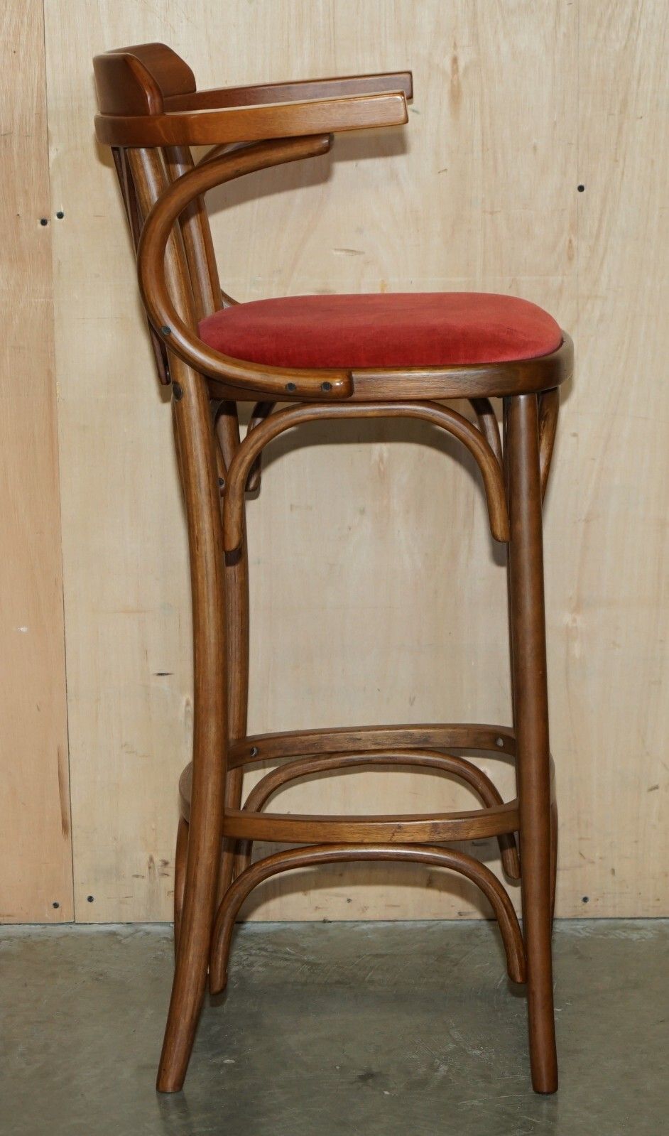 Suite Of Five Bentwood Thonet Bar Stools For Kitchens Cocktail At Home Bars Etc photo vintage