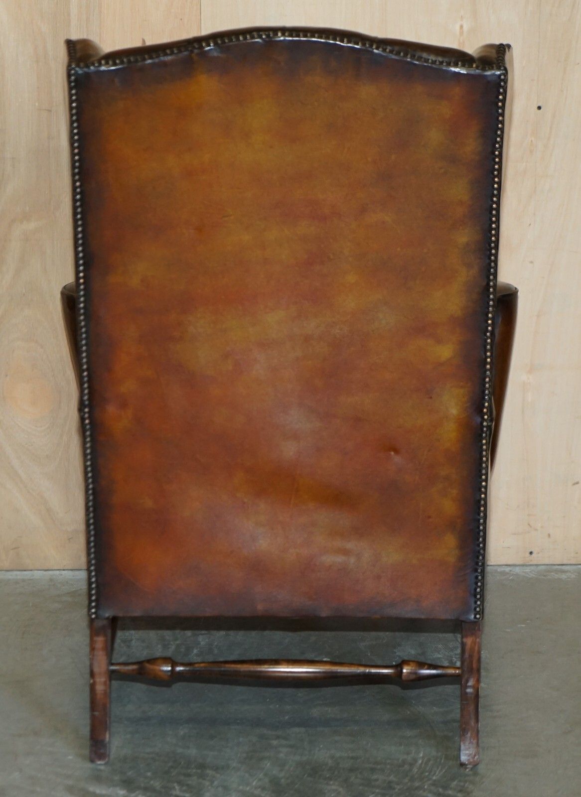 photo vinterior Pair Of William Morris Chesterfield Tufted Wingback Brown Leather Armchairs