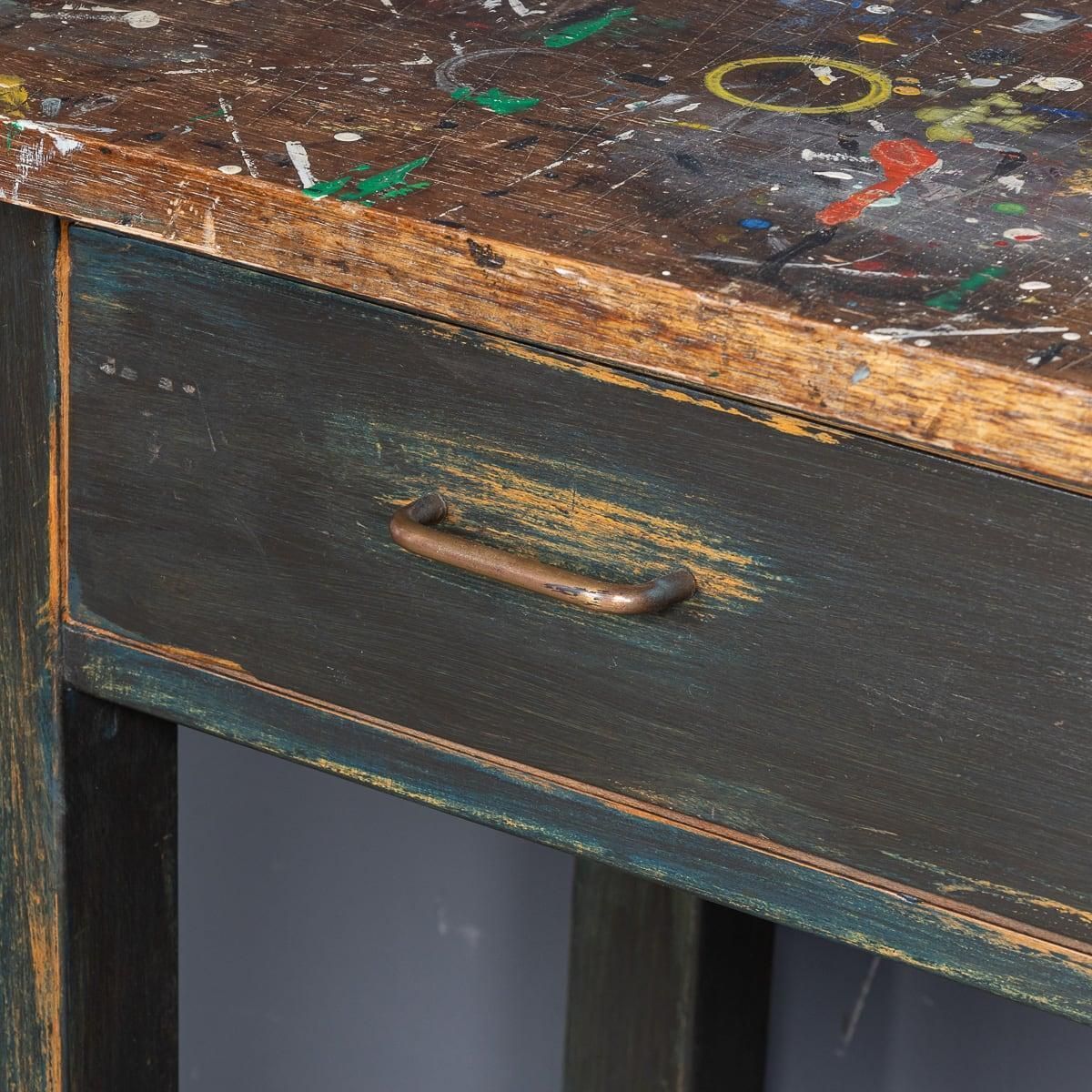 photo vintage Vintage 20th Century Paint Splashed Art Department Table C.1960