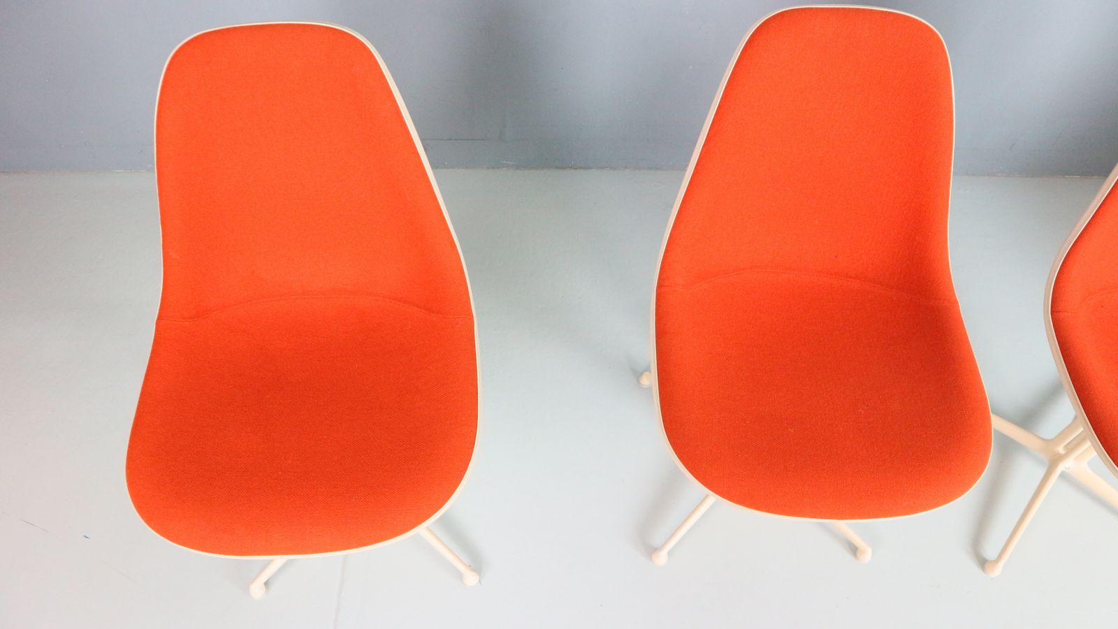 Charles & Ray Eames Set Of 4 Orange "La Fonda" Chairs For Herman Miller, 1960 photo buy