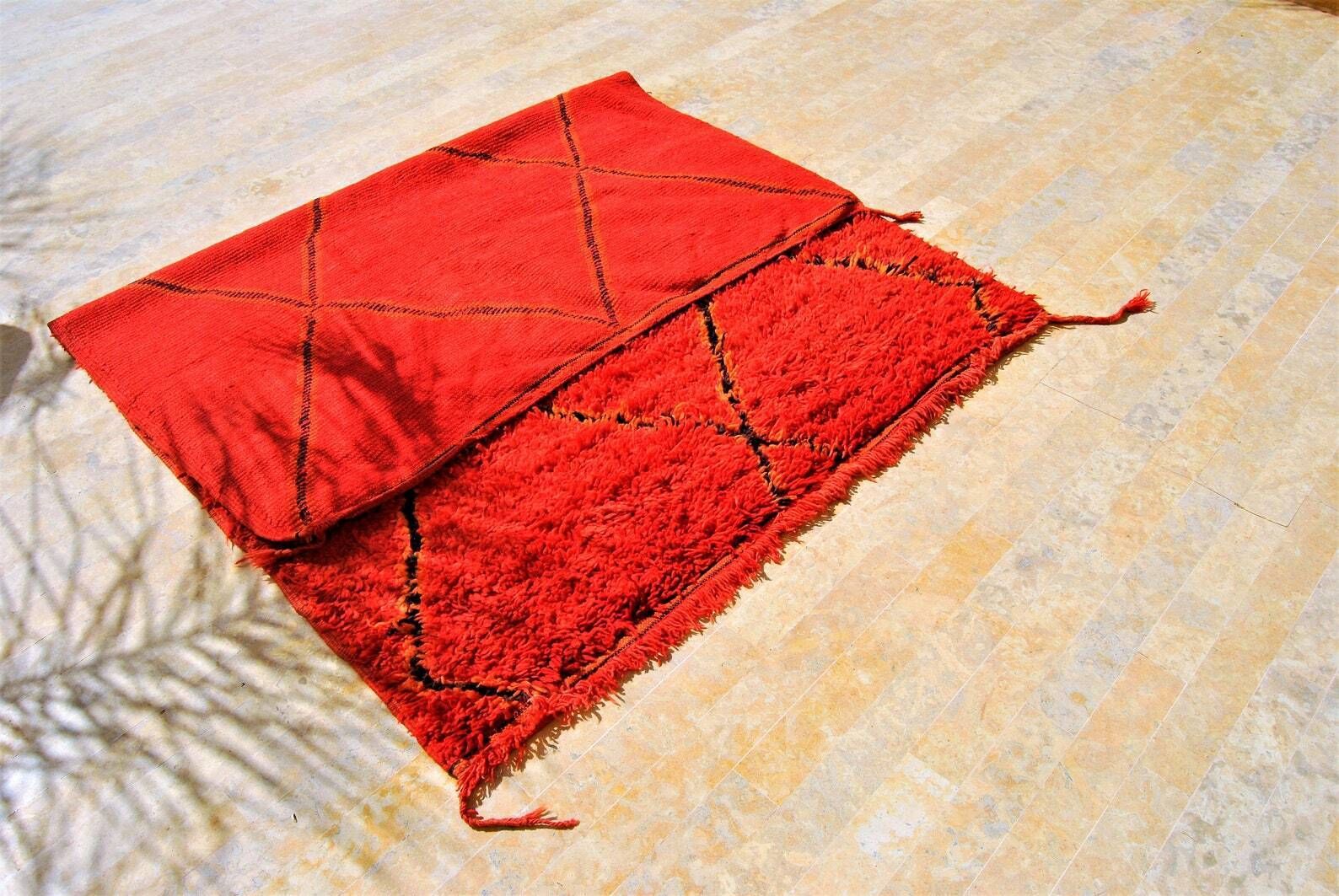 Red Moroccan Rug   Handmade Carpet   Small Carpet  5' 5" X 4' 7" (170 * 144 Cm) photo 211.0