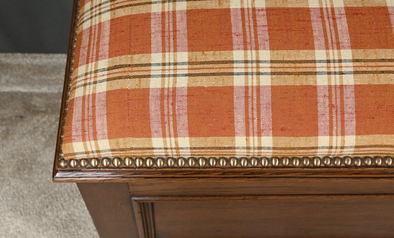 Oak Landing Chest Bench – Early 20th Century photo 1220.0