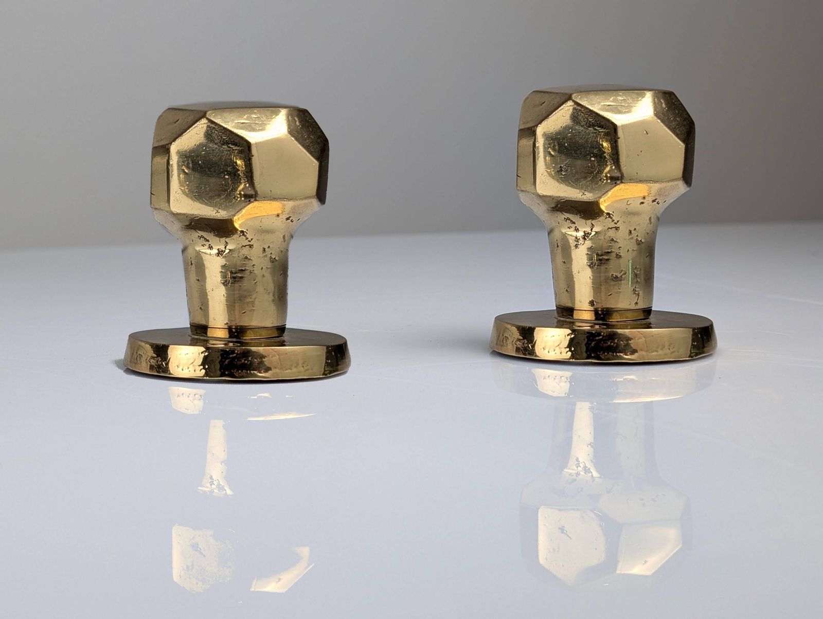 Pair Of Brutalist Sculptural Turn Knobs In Bronze 1970s