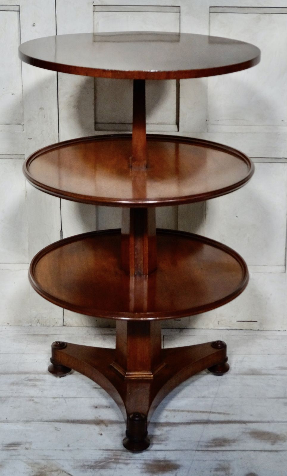 Georgian Mahogany Metamorphic 3 Tier Dumb Waiter