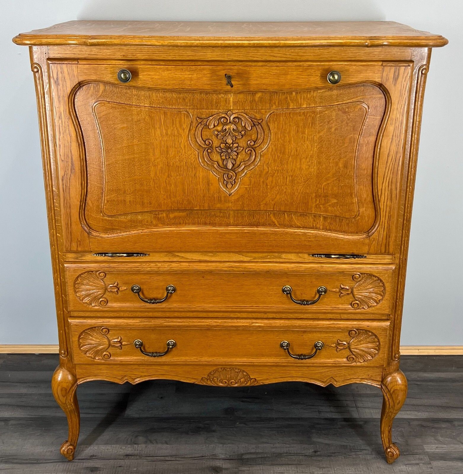 Amazing  Sideboard / Cabinet / Cupboard  Vintage French Louis XIV (Lot 3551) photo furniture