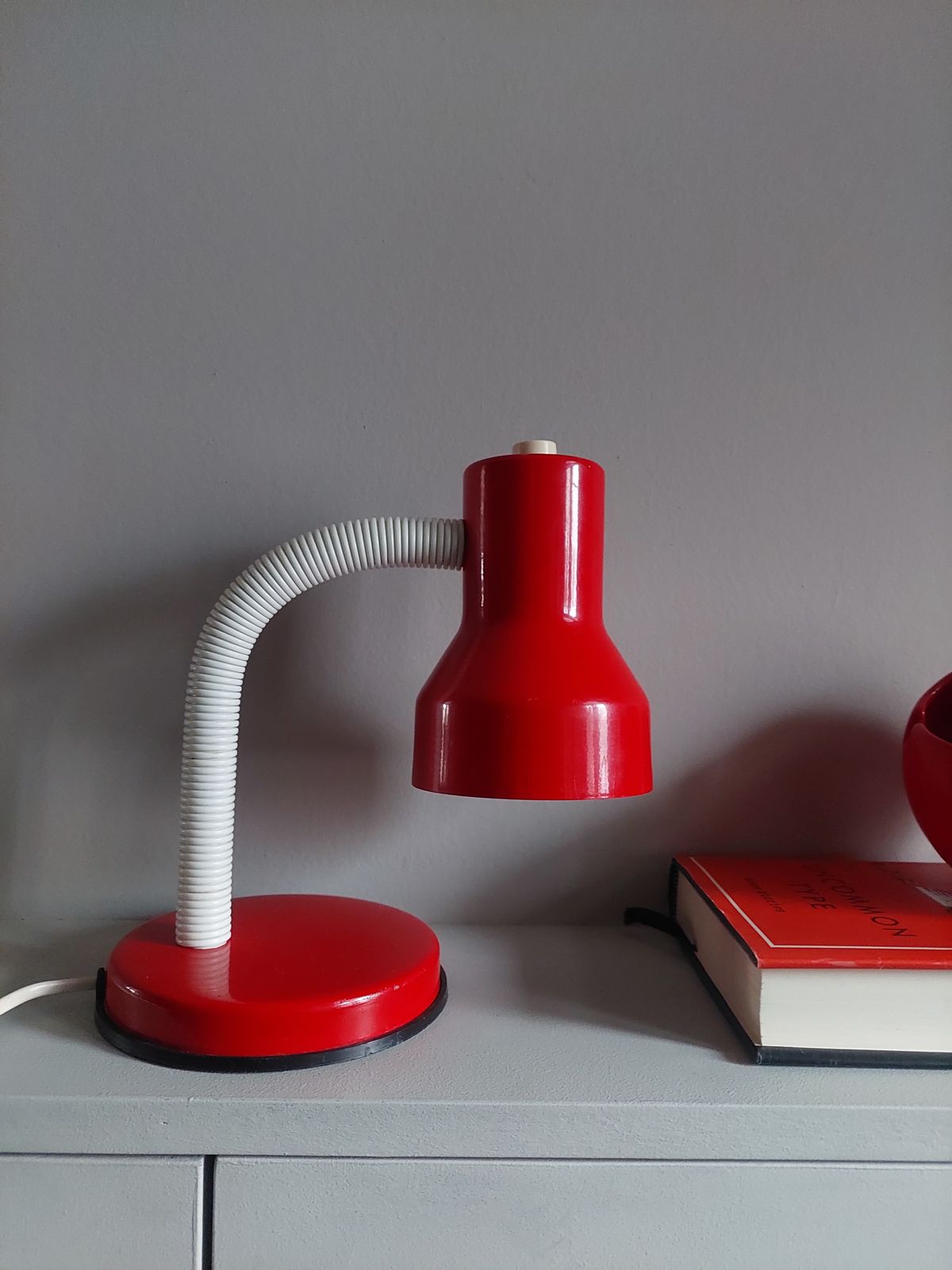Mid Century Veneta Lumi Gooseneck Desk Lamp Postmodern Adjustable Light 80s photo for sale