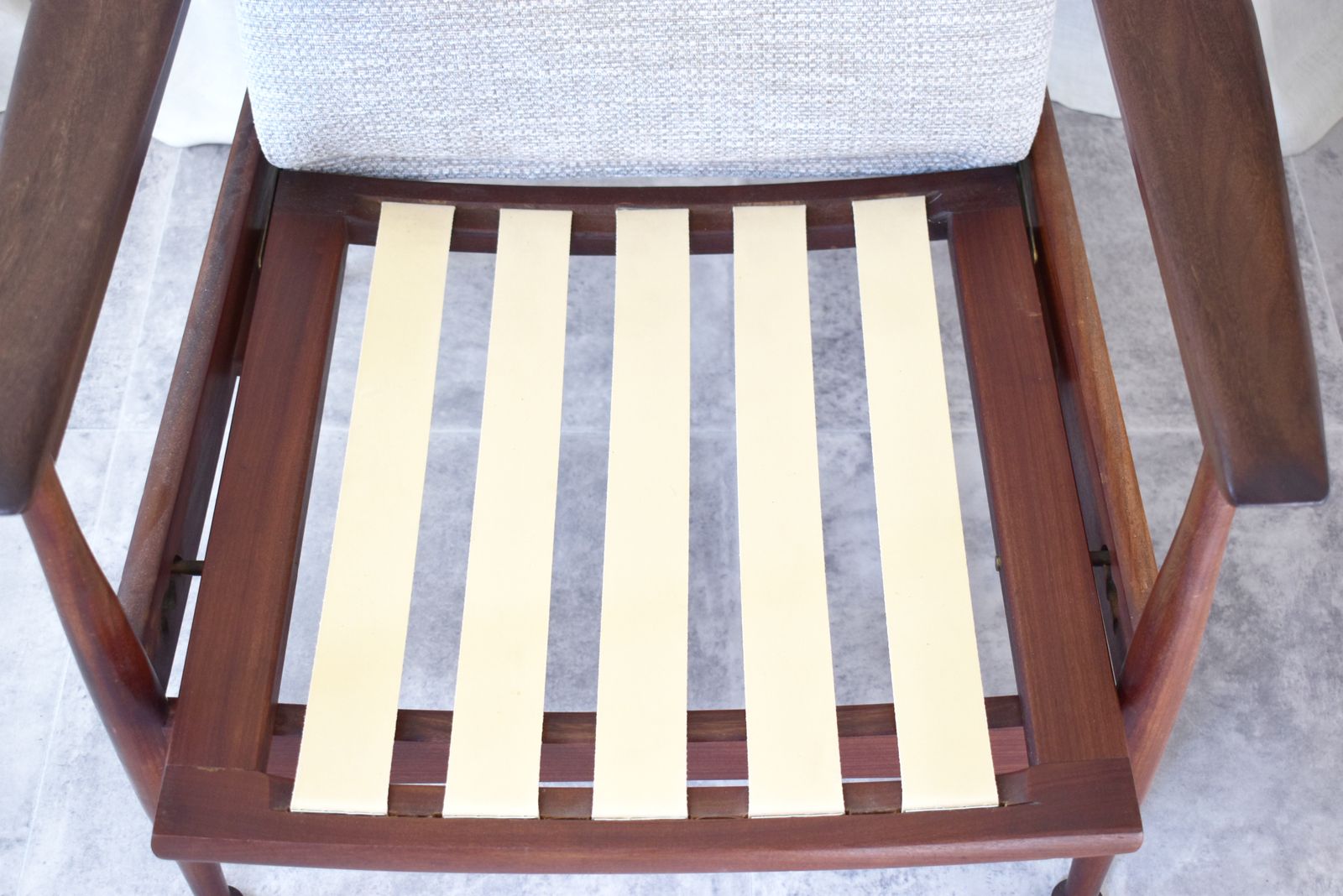 Arm Chair By Guy Rogers, 1960s photo vinterior