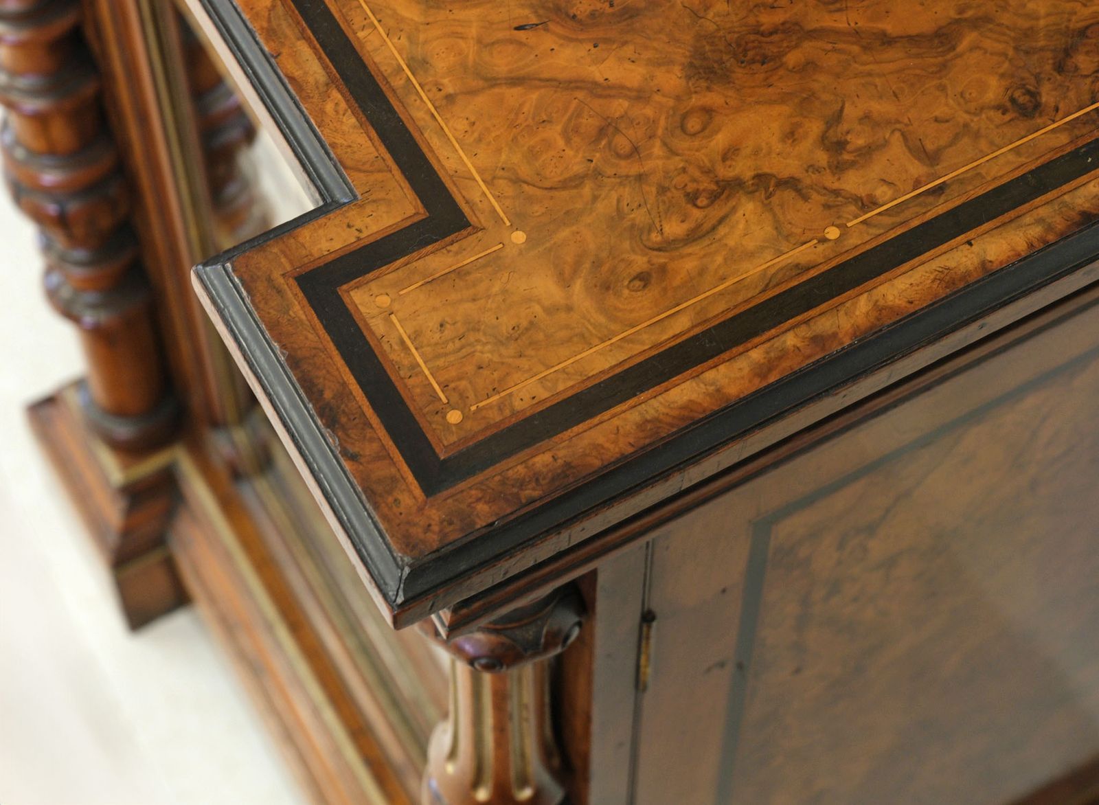 Pair Of Gillows Burr Walnut, Amboyna & Parcel Gilt Cabinets With Mirrors photo vinterior
