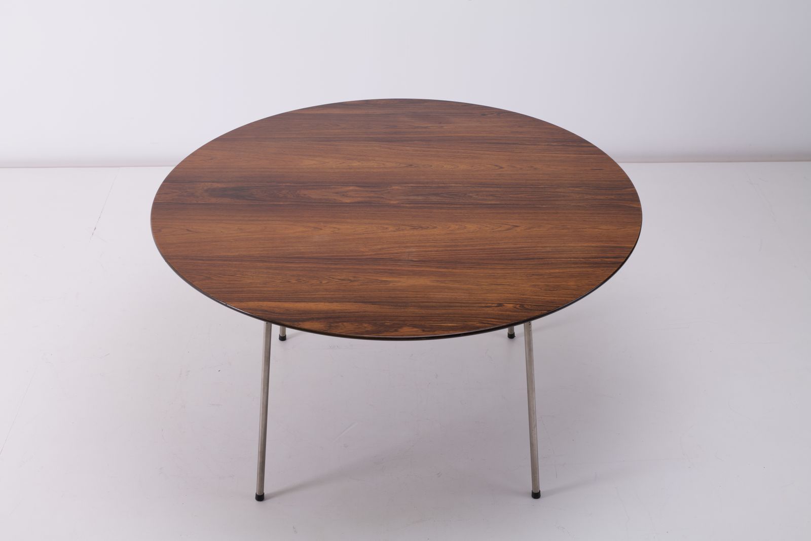 Arne Jacobsen For Fritz Hansen Brazilian Rosewood Suite Four Ant Chairs And Matching Table 1st Edition photo for sale