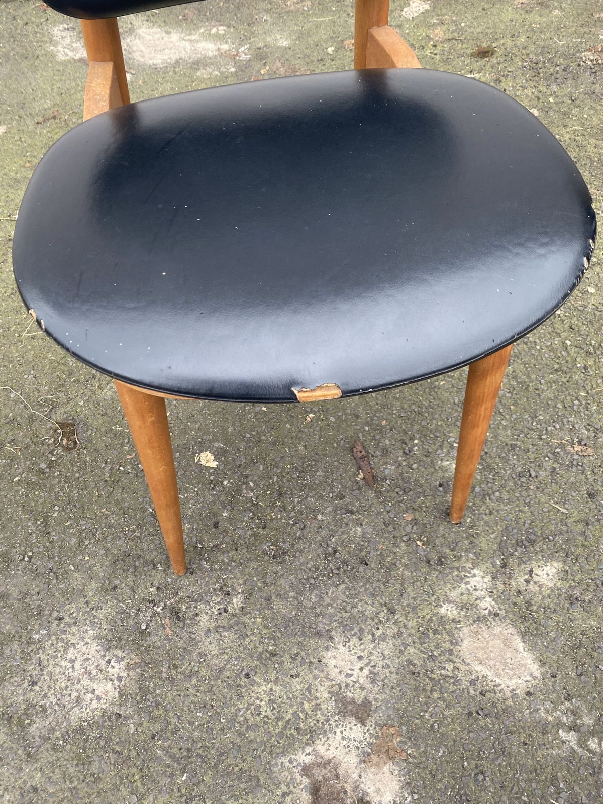 Pegase Chairs By Pierre Guariche For Baumann, 1960s, Set Of 4 photo Furniture