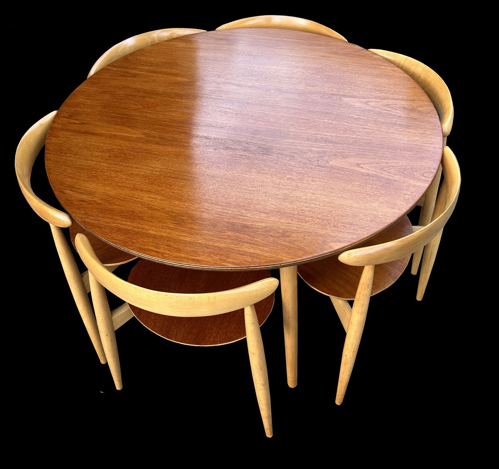 Fh4602 'Heart' Dining Suite By Hans J Wegner For Fritz Hansen photo buy