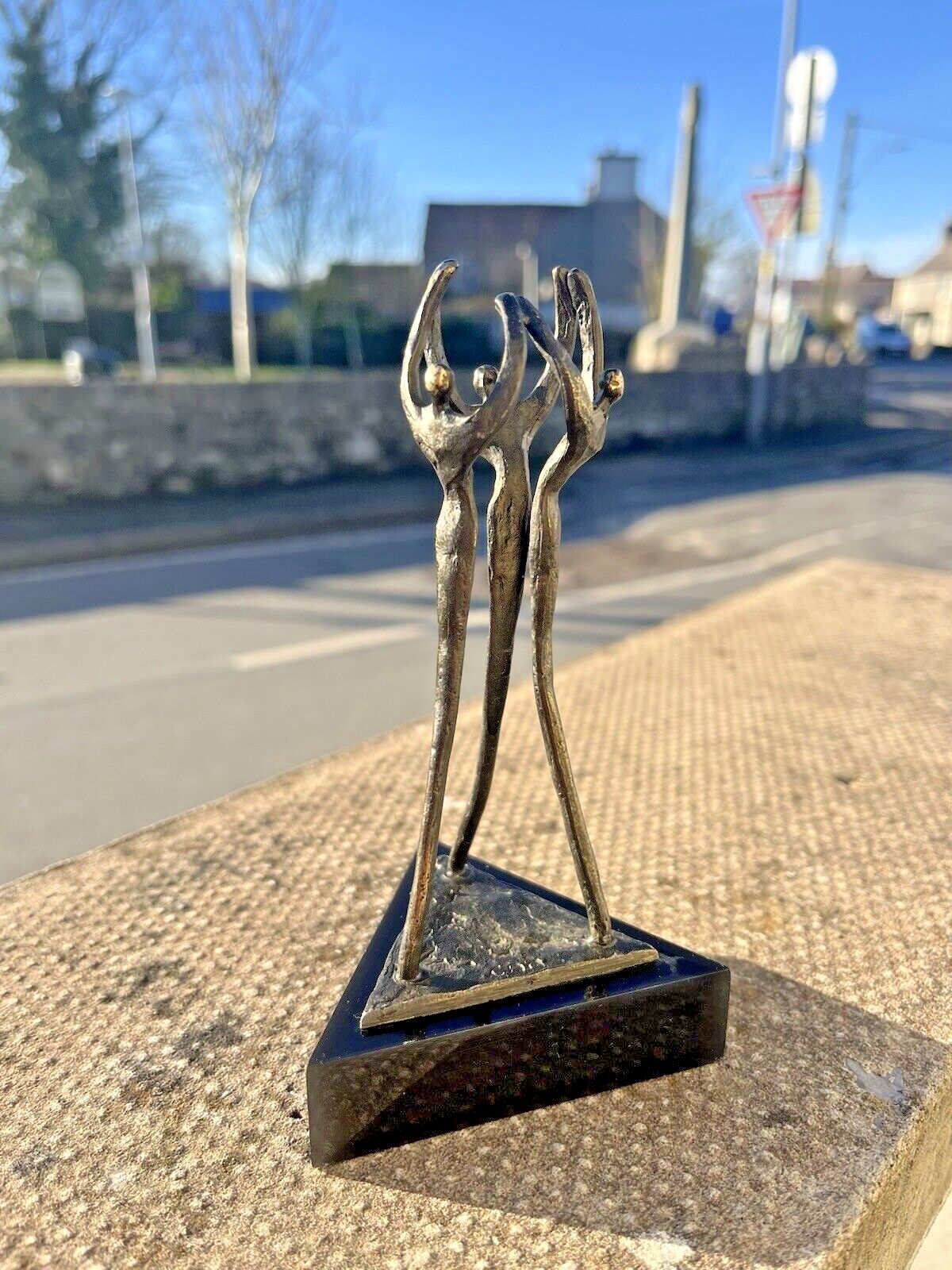 Modernist Dutch Corry Ammerlaan Niekerk Bronzed Perspex Human Figures Sculpture photo Home Decor