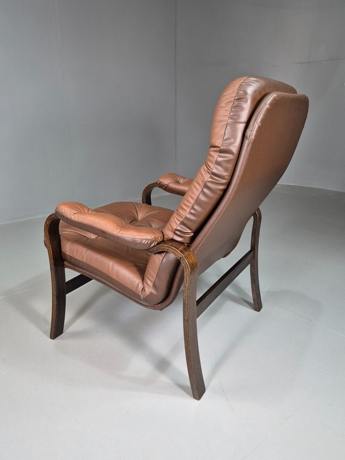 photo for sale Vintage Danish Lounge Chair  Brown Leather  And Vinyl Mcm Retro Eb7580 Mben