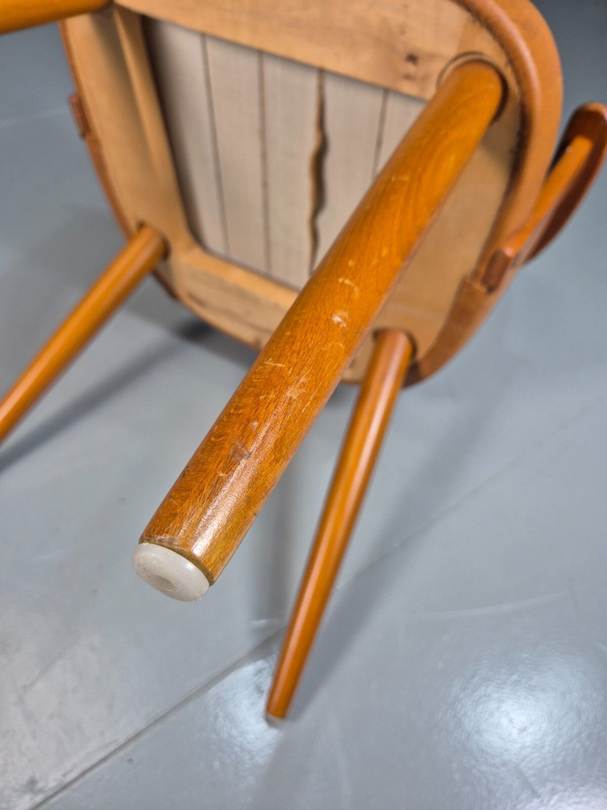 225.0 Vintage Danish Tan Vinyl And Beech Arm Chair Eb7764 Mnor photo