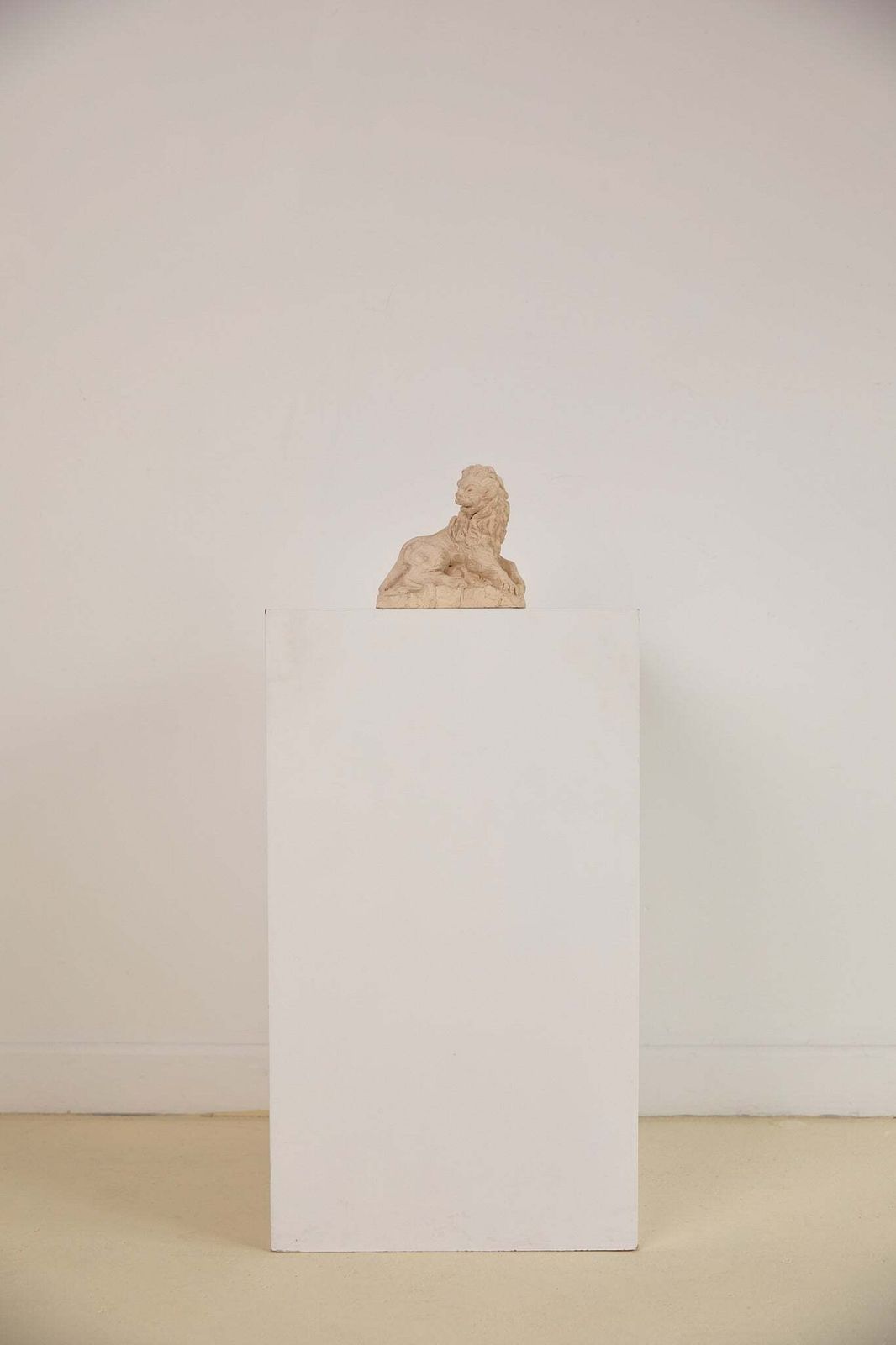 Lion Sculpture, 18th Century And Earlier photo Art