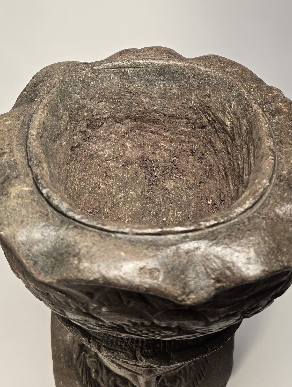 1450.0 A Highly Decorative Indian Raj Period Carved Stone Bust Or Planter. photo