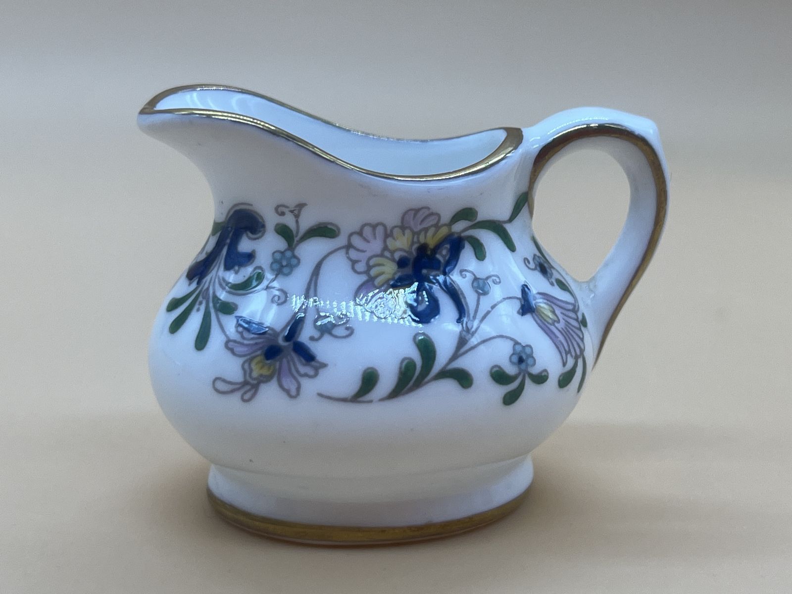 Coalport China Pageant Miniature Displaytea Set. Teapot, Creamer, Sugar, Cup, Saucer And Side Plate Trio. photo vintage