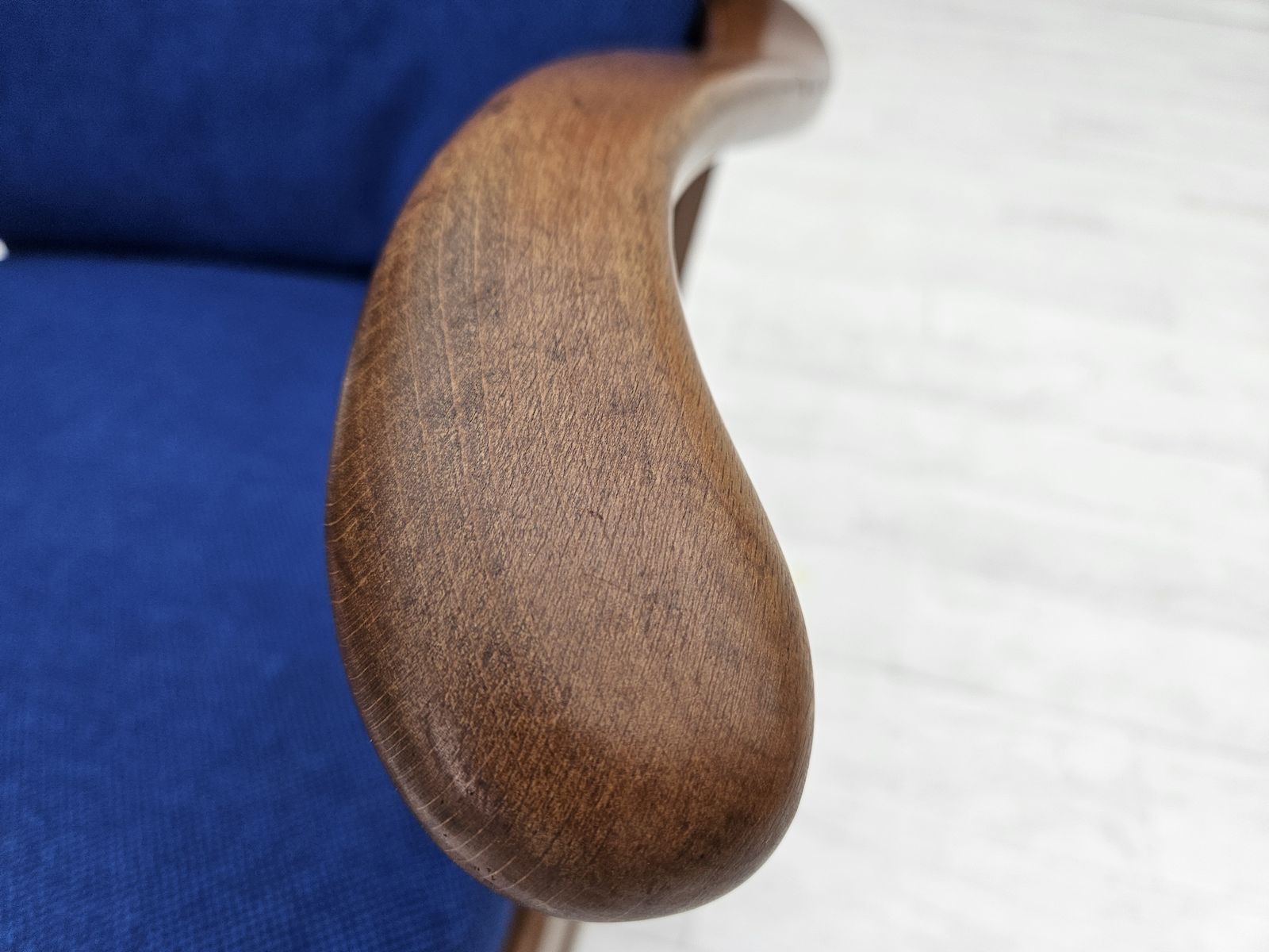 photo vinterior 1960s, Danish Easy Armchair By Fritz Hansen, Wool Fabric, Beech Wood.