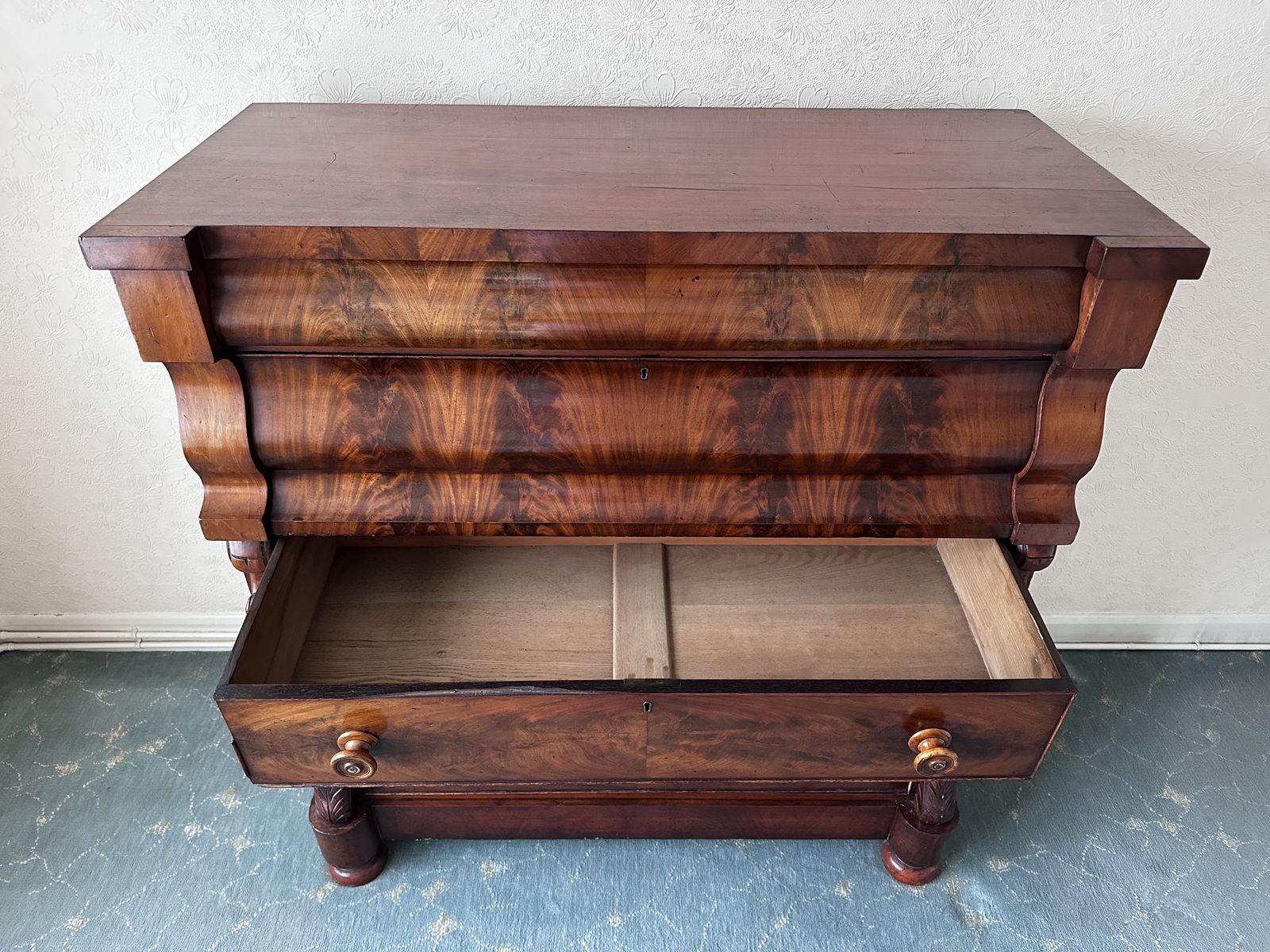 Mahogany Scottish Chest Of Drawers With Flame Veneers photo furniture