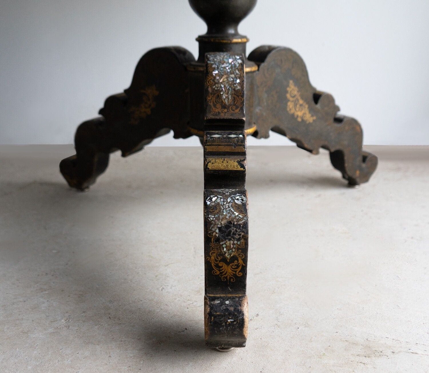 380.0 Antique French Napoleon III Lacquered Pedestal Table, Inlaid Hand Painted 19th C photo