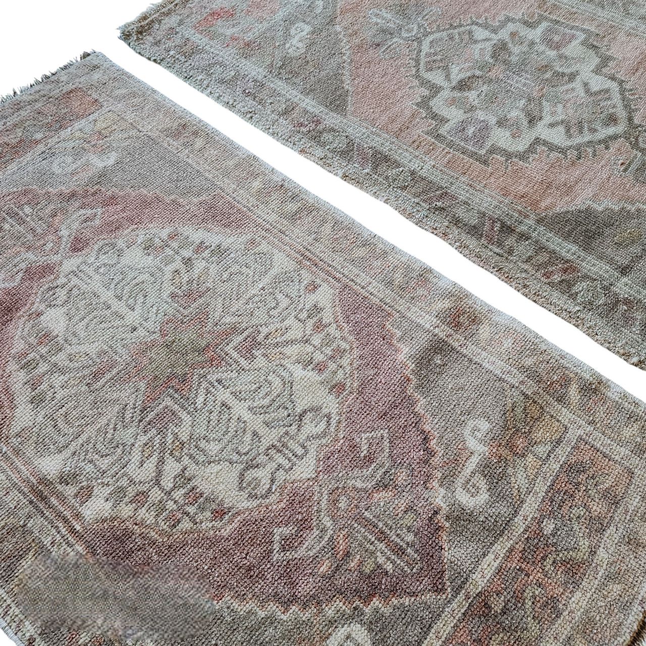 Vintage Turks tapijt ca. jaren 1970, klein formaat, set van twee photo for sale