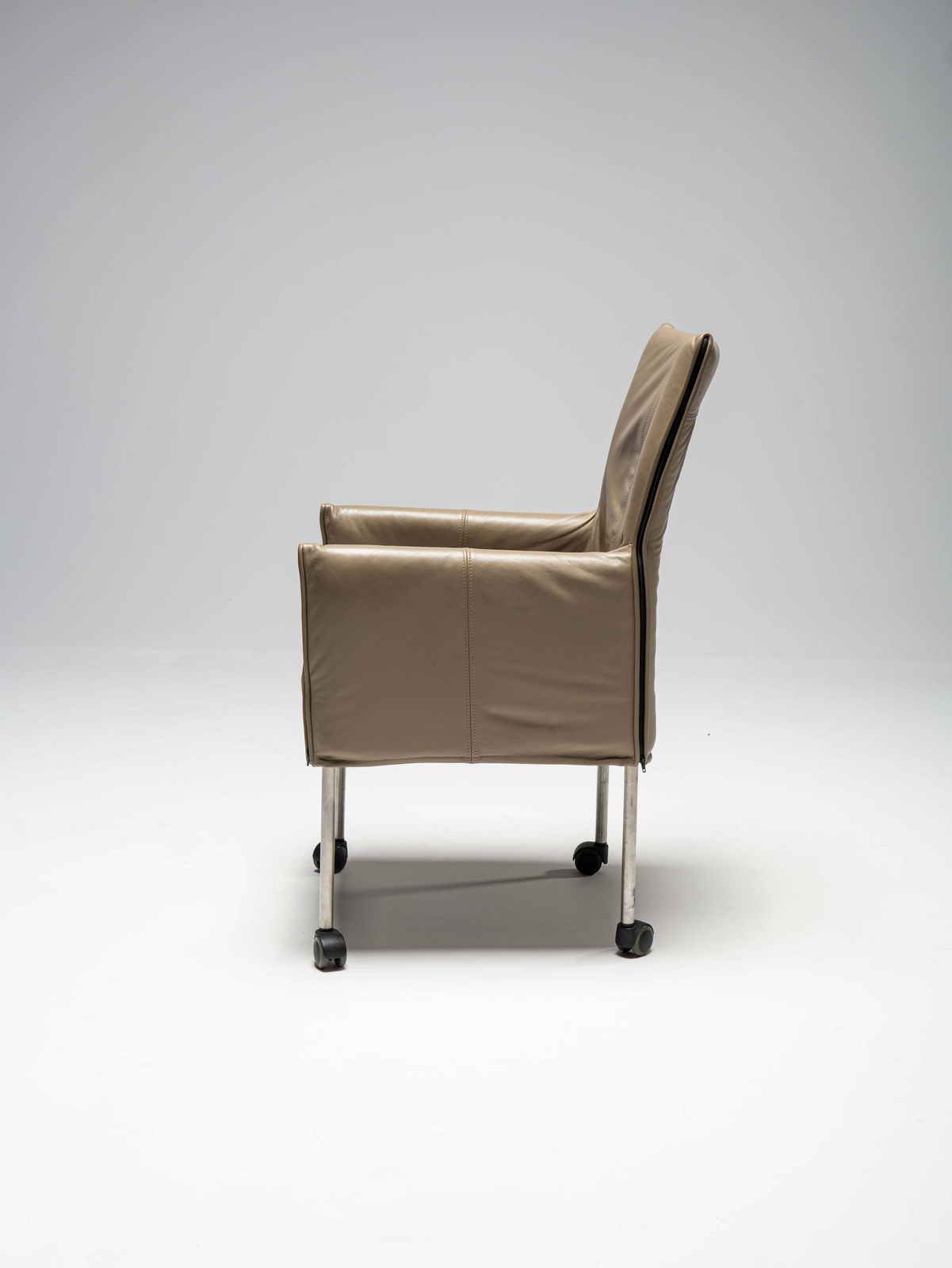 Set Of 4 Chairs In Style Of 'Chaplin' Chair By Gerard Van Den Berg For Montis, Holland, 1990s photo vinterior