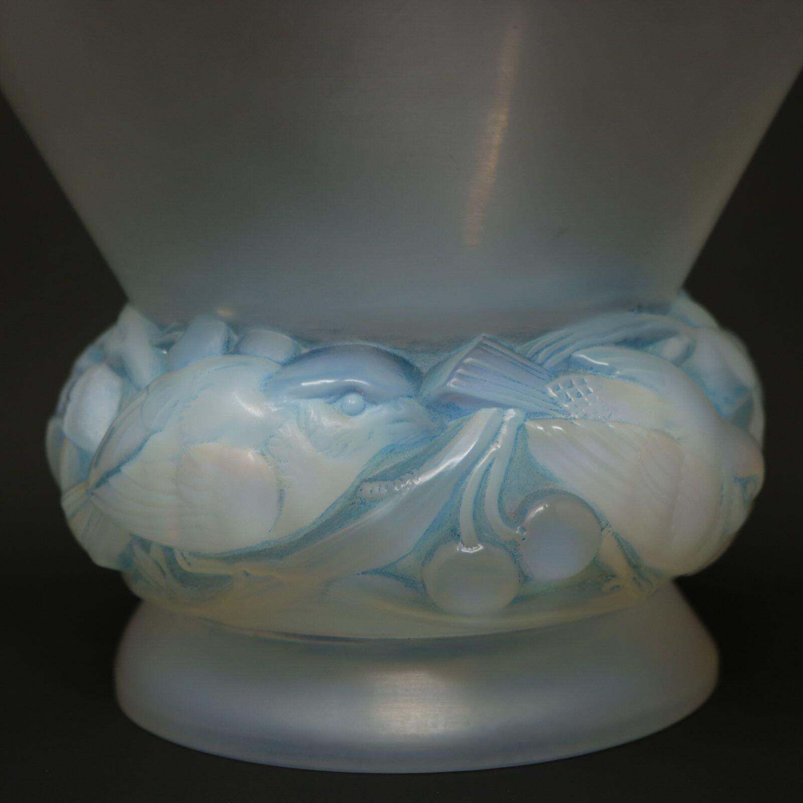 Rene Lalique Opalescent Glass 'Pinsons' Vase photo 3955.0