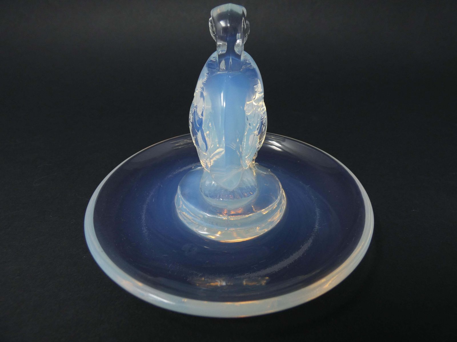 René Lalique Opalescent Glass 'Canard Duck' Cendrier Rond/Ashtray photo for sale